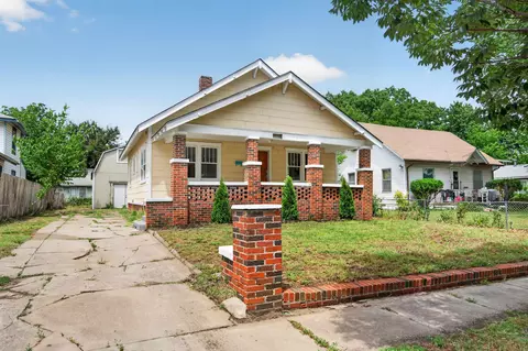 1957 S Market St, Wichita, KS 67211
