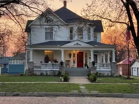 815 S Highland Ave, Chanute, KS 66720