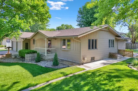 2800 Goldenrod Rd, North Newton, KS 67117