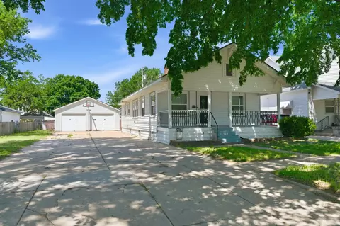 217 N Vine St, Wichita, KS 67203