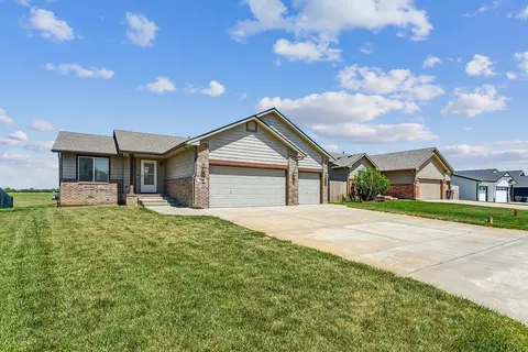 1200 E Northridge, Valley Center, KS 67147