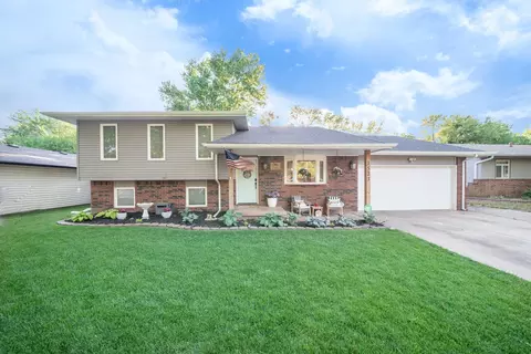 1523 N Rockwood Blvd, Mulvane, KS 67110
