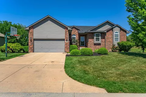 830 N Bracken Cir, Wichita, KS 67206