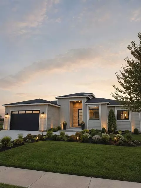 2001 Wheatland Cir, Salina, KS 67401