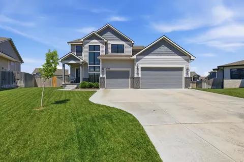 2716 S Prescott Ct, Wichita, KS 67215