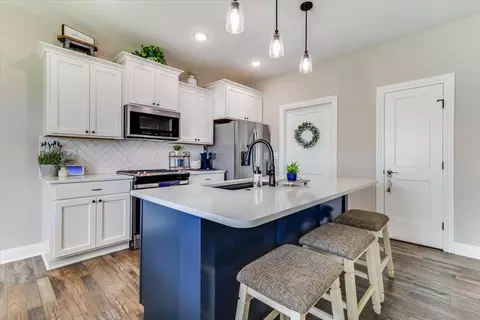 Kitchen - 10913 W Cedar Ln, Maize, KS 67101 photo 2 of 6