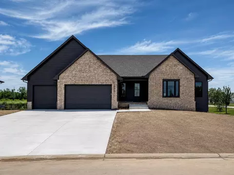 5902 W 45th Ct N, Wichita, KS 67205