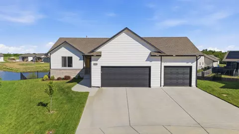 3123 E Reiss Ct, Park City, KS 67219