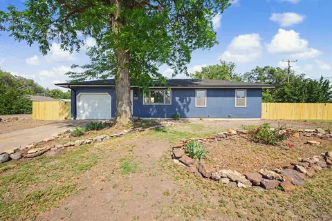 461 S Delaware Ave, Salina, KS 67401