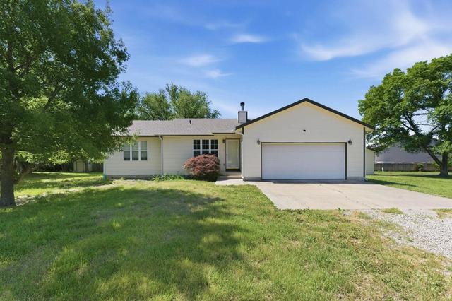 1521 E Rose Ln, Andover, KS 67002