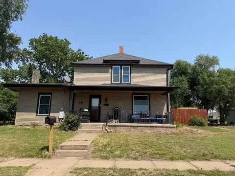 131 Spruce Ave, Minneapolis, KS 67467