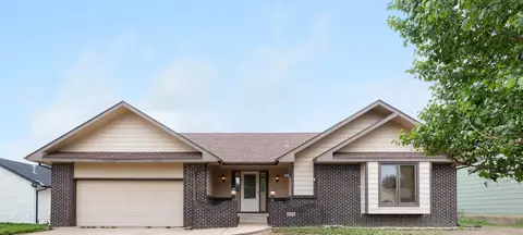 2316 S Linden Cir, Wichita, KS 67207