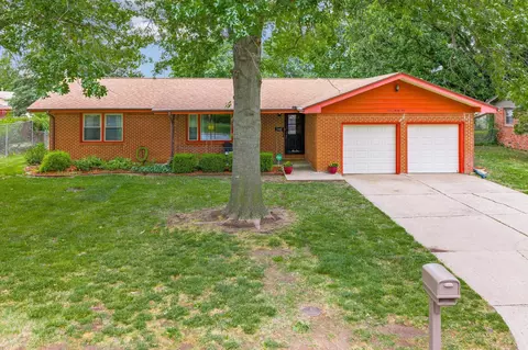735 N Chickadee, Wichita, KS 67212