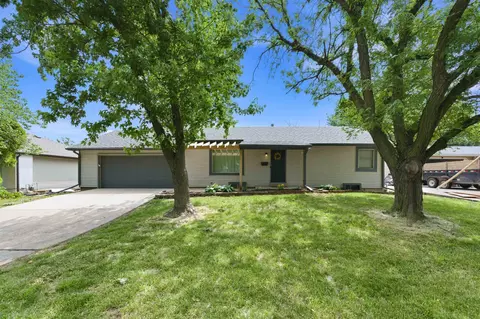 908 S Dalton Dr, Wichita, KS 67207