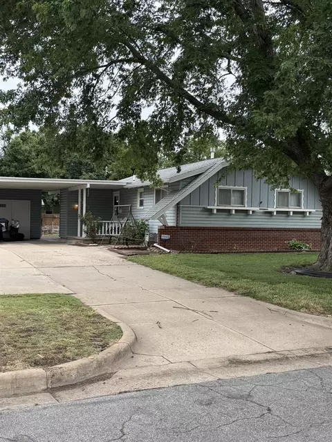 1927 N Richmond, Wichita, KS 67203