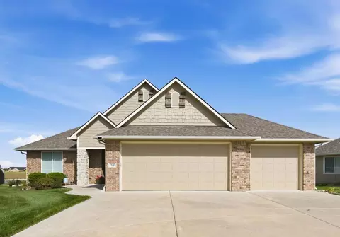745 N Firefly Ct, Wichita, KS 67235