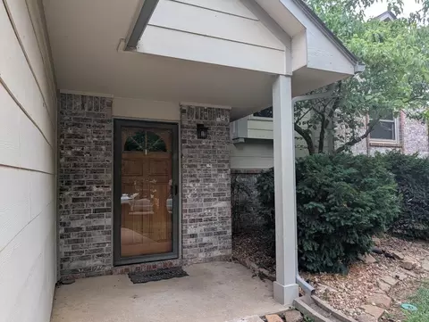 1513 E Mcclelland Dr, Derby, KS 67037