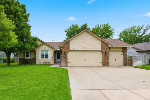 301 E Valley Park Dr, Valley Center, KS 67147