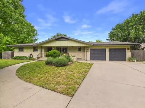 409 Sherman Dr, Newton, KS 67114
