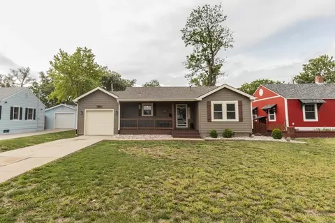 416 E Claflin Ave, Salina, KS 67401