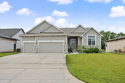3817 N Estancia, Wichita, KS 67205