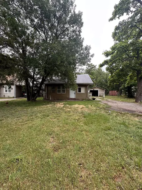 1310 S Everett Ave, Wichita, KS 67213