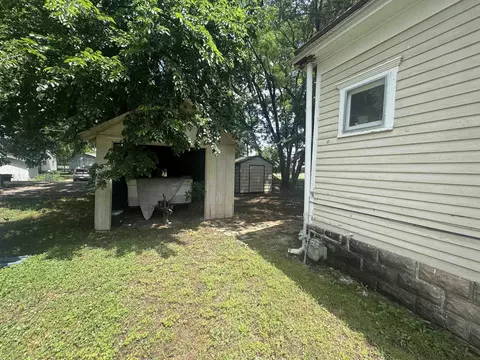 Exterior - 618 E 9th, Winfield, KS 67156 photo 6 of 6