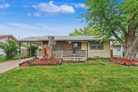 714 W 25th St S, Wichita, KS 67217