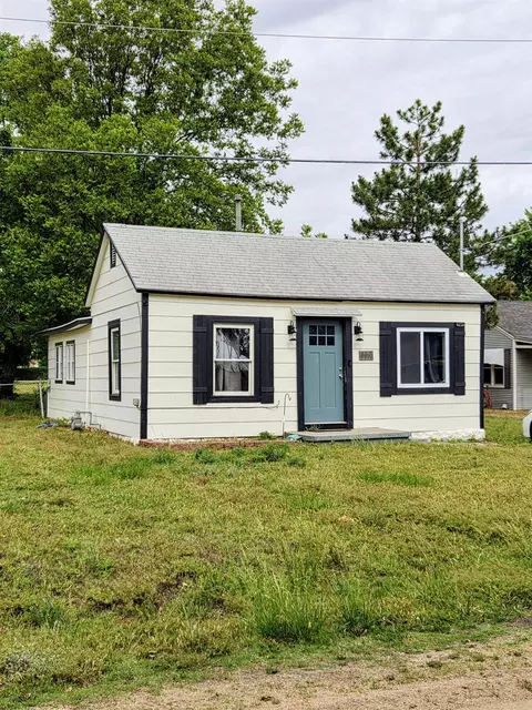 117 N Elm St, Goddard, KS 67052