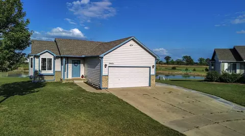 10421 E Fawn Grove Ct, Wichita, KS 67207