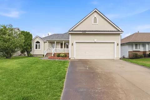 2209 N Sandplum St, Wichita, KS 67205