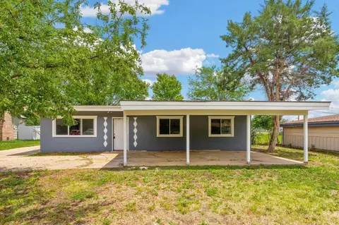 617 N High Dr, Wellington, KS 67152