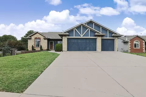 2801 N Rough Crk, Derby, KS 67037