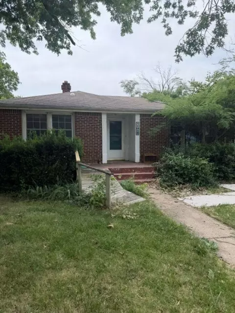 105 N N Park, Winfield, KS 67156