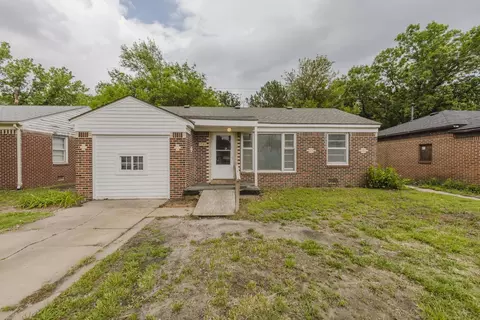 1784 N Old Mnr, Wichita, KS 67208