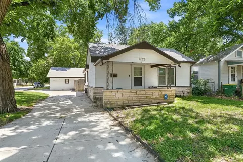 1702 S Greenwood Ave, Wichita, KS 67211