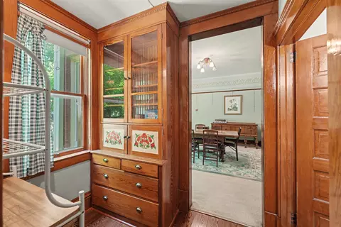 Entry Way - 116 E Mill St, Lindsborg, KS 67456 photo 5 of 6