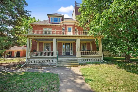 116 E Mill St, Lindsborg, KS 67456