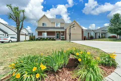 1824 S Stoneybrook St, Wichita, KS 67207