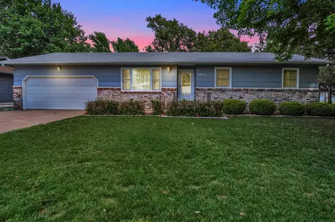 1604 Grandview Ct, Newton, KS 67114