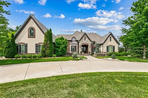 224 E Cedar Ridge Ct, Andover, KS 67002