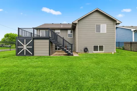 Exterior - 544 E 6th Ave, Cheney, KS 67025 photo 6 of 9