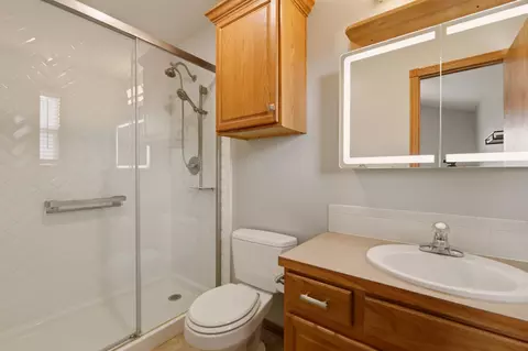 Bath - 544 E 6th Ave, Cheney, KS 67025 photo 1 of 3
