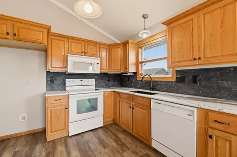 Kitchen - 544 E 6th Ave, Cheney, KS 67025 photo 3 of 4