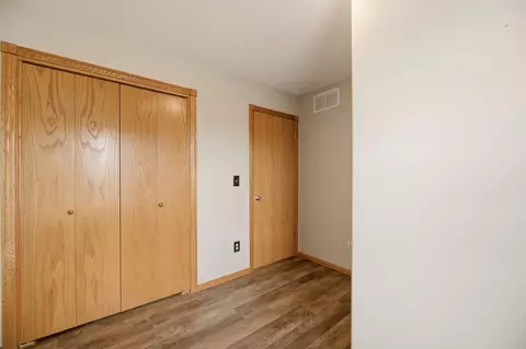 Bedroom - 544 E 6th Ave, Cheney, KS 67025 photo 5 of 7