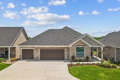 1434 S Monument St, Wichita, KS 67235