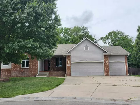 2211 S Glenhurst Ct, Andover, KS 67002