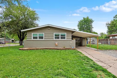 1300 E Cloverdale Dr, Park City, KS 67219