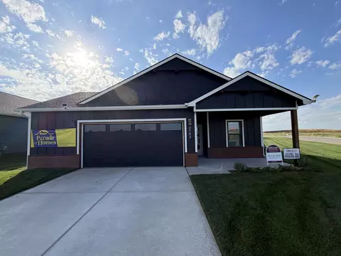 2102 S Colt Pl, Haysville, KS 67060