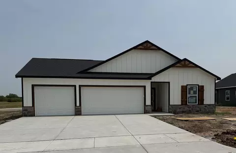 2254 S Colt Pl, Haysville, KS 67060